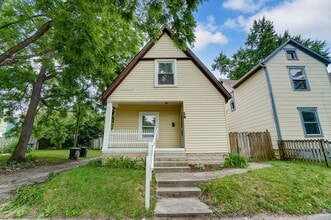 Building Photo - 28 Lucerne Ave