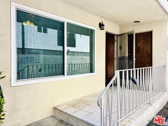 Foto del edificio - 10936 Hartsook St