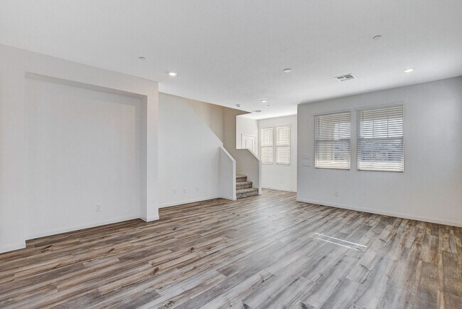 Building Photo - 3 bedroom Home in Inspirada!