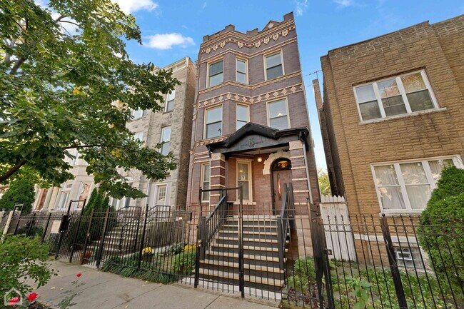 Foto del edificio - 2719 W Evergreen Ave
