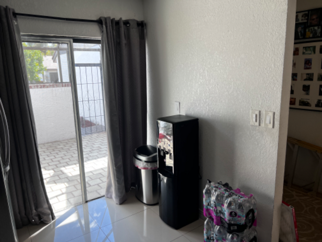 Foto del edificio - 9311 Wedgewood Dr