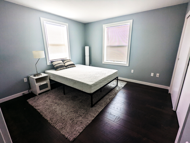 Master Bedroom - 9234 SE Division St