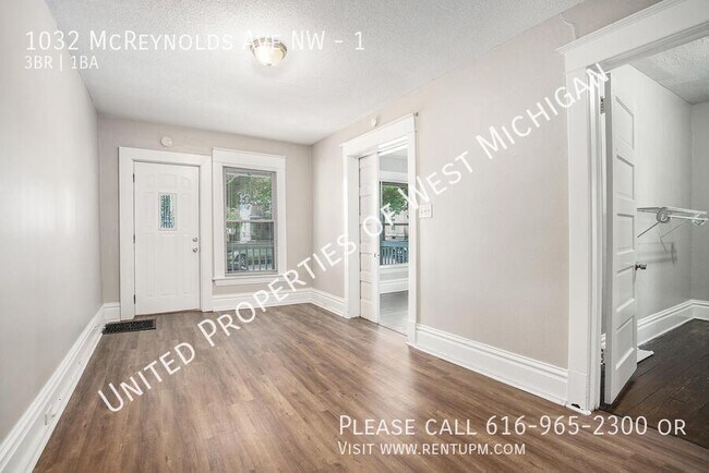 Building Photo - 1032 Mc Reynolds Ave NW