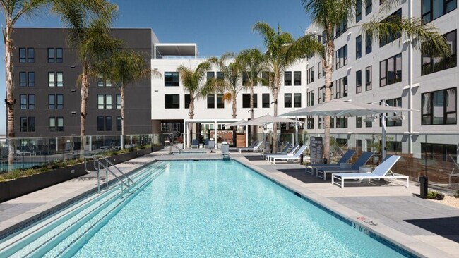 Foto del edificio - 110 Constitution Dr