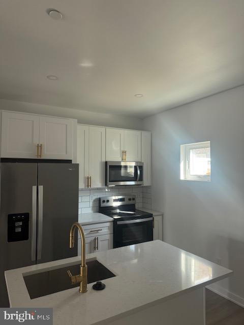 Foto del edificio - 3077 Salmon St
