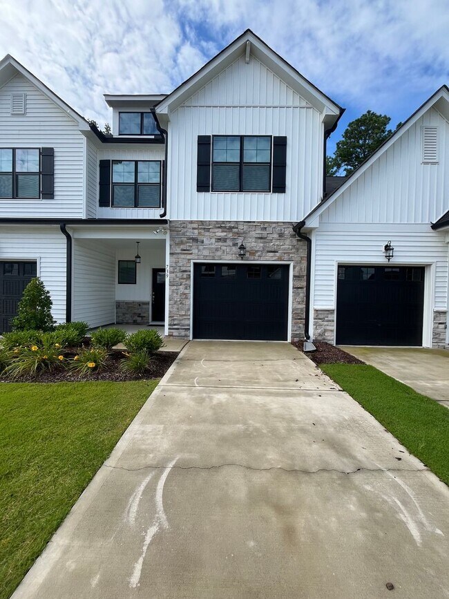 Foto del edificio - Charming 3 Bedroom Home Located In Zebulon NC!!!