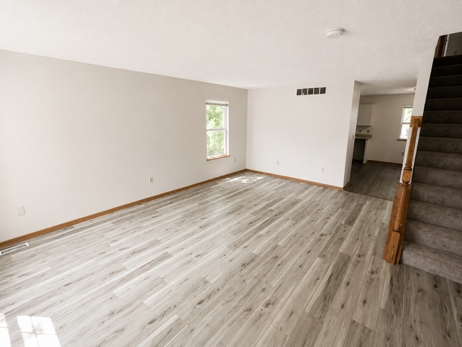 Building Photo - 1113 Smithfarm Ave