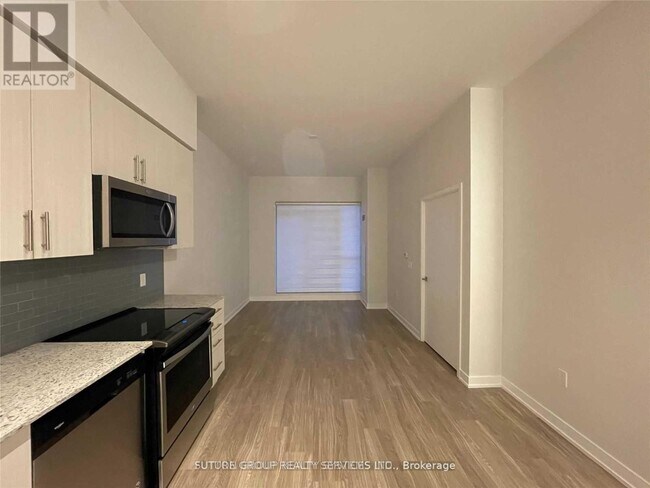 Building Photo - 4085 Parkside Village Dr