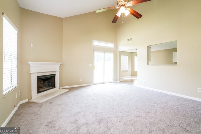 Building Photo - 6354 Klondike River Rd