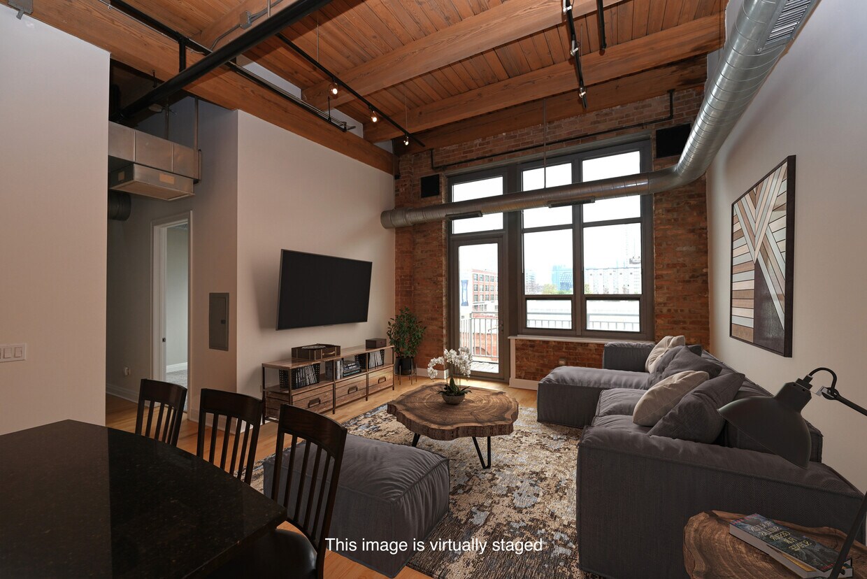 Foto principal - 770 W Gladys Ave
