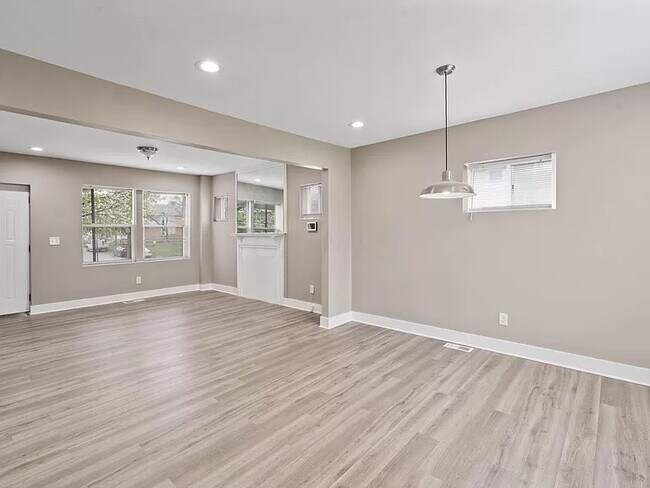 Foto del edificio - 1107 Wilson Ave