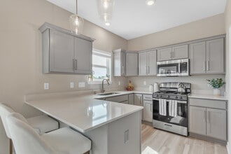 Building Photo - Brookstone