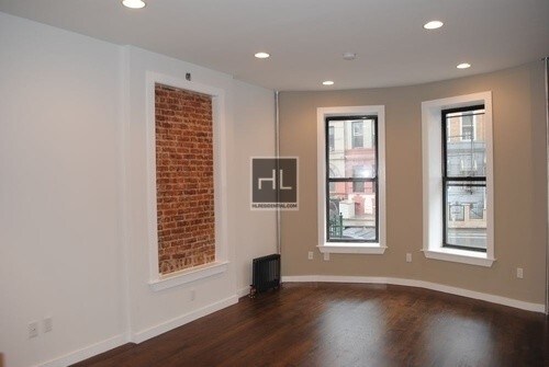 Building Photo - 1486 Bedford Ave