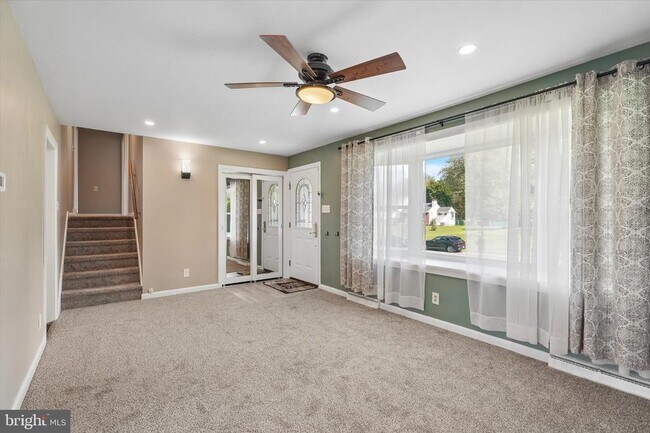 Foto del edificio - 2176 Meadowview Dr