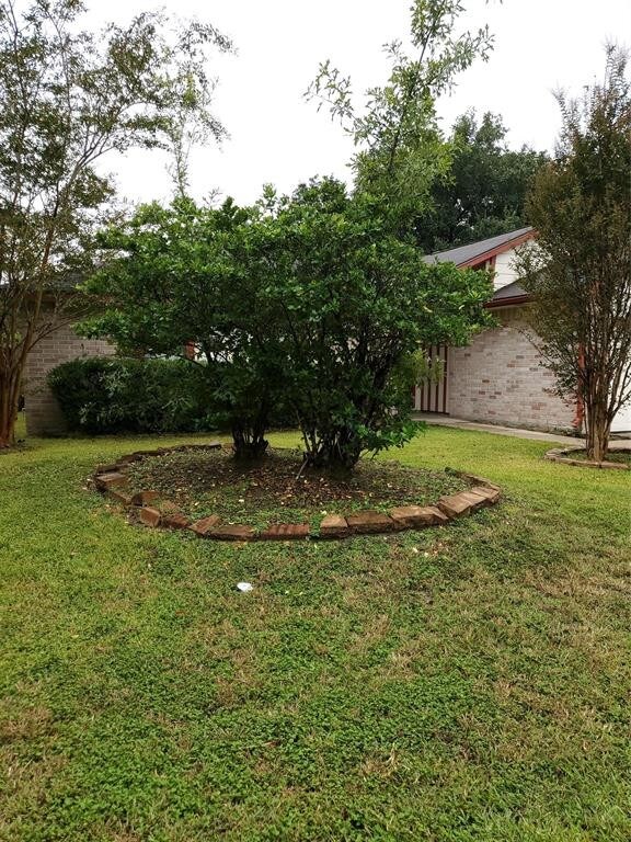 Foto del edificio - 10915 Fallbrook Dr