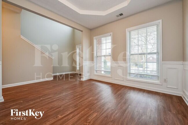 Foto del edificio - 740 Winbrook Drive