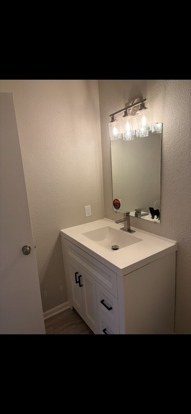 Foto del edificio - Bonner Springs Apartment Complex