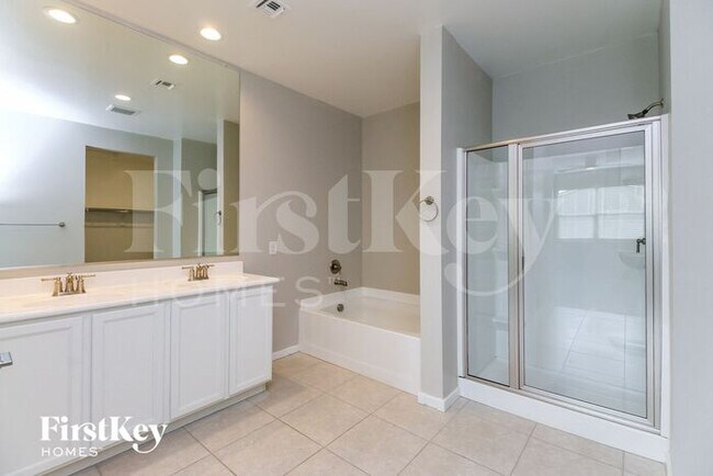 Building Photo - 287 Pelipa Dr