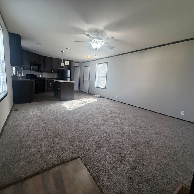 Foto del edificio - 10610 State Rte 762