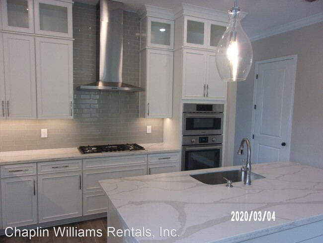 Foto del edificio - 3 br, 2.5 bath House - 120 S. 2nd St.