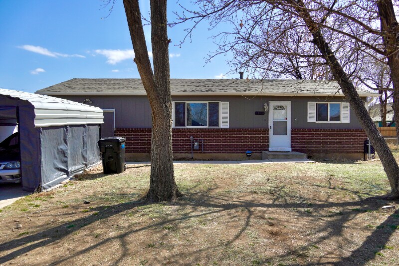 Primary Photo - 1120 Maxwell St