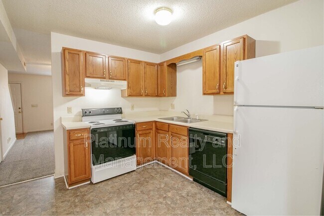 Building Photo - 117 Hickory Trace Rd