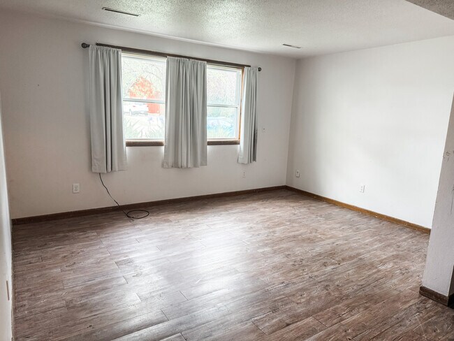 Foto del edificio - 2228 Davis St