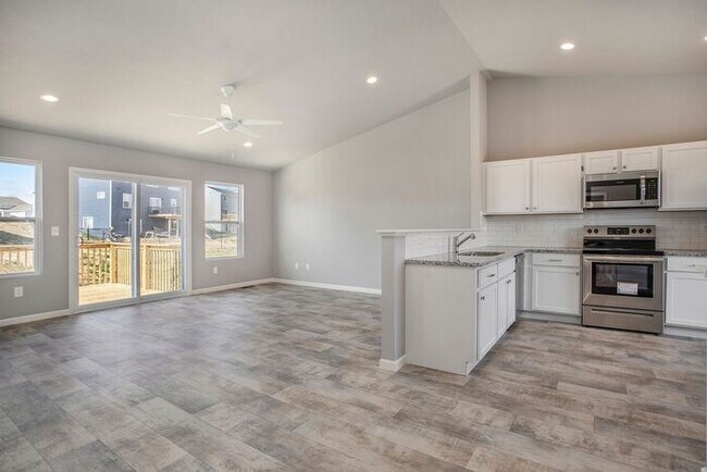 Building Photo - 8469 Sturtevant Ave