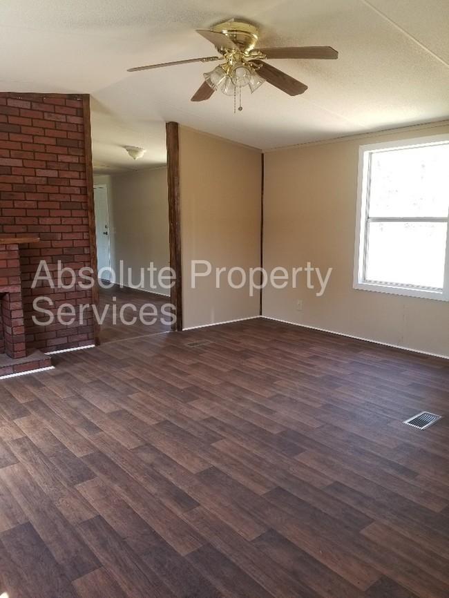 Building Photo - 508 Wingo Rd