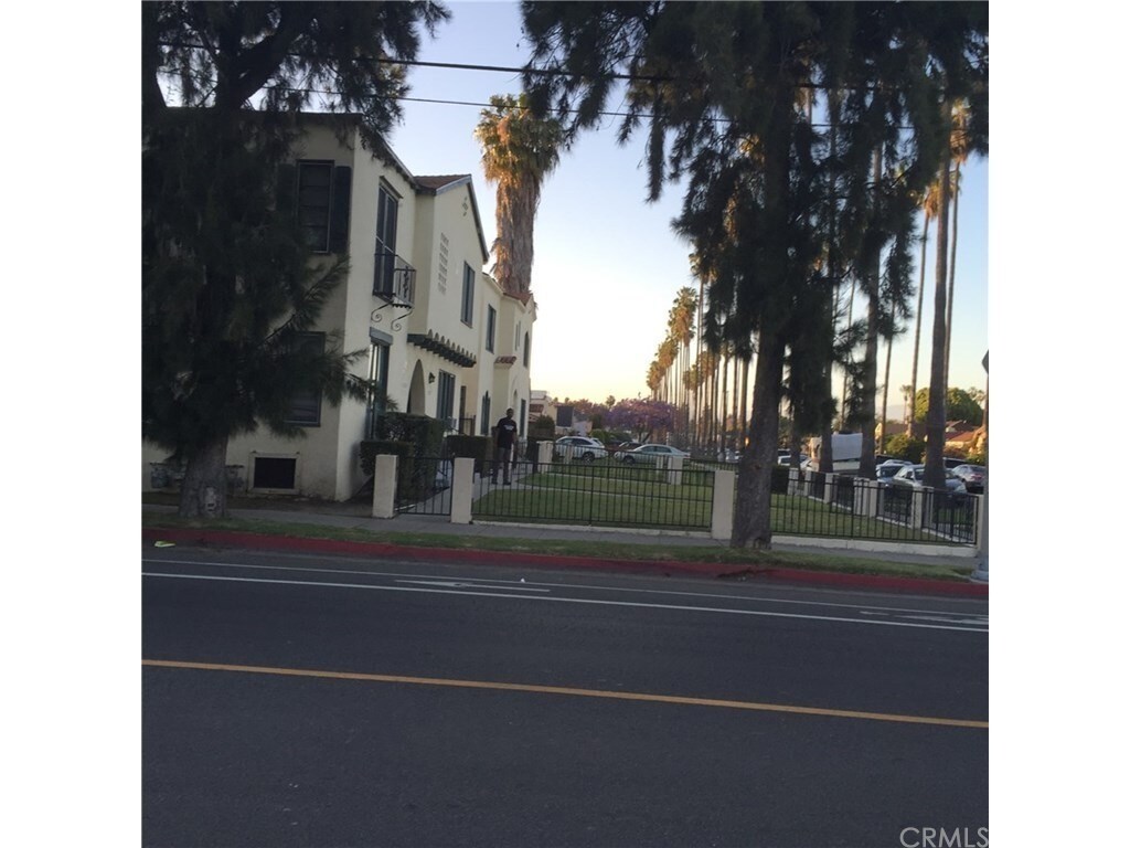 Foto principal - 4723-4727 10th Ave