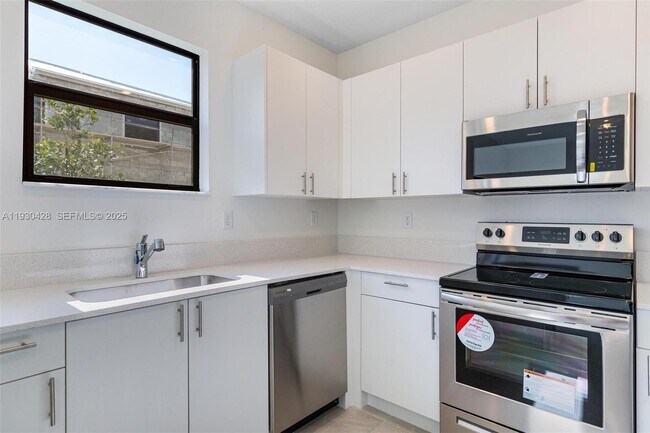 Foto del edificio - 23521 SW 129th Ave