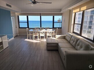 Building Photo - 3505 S Ocean Dr