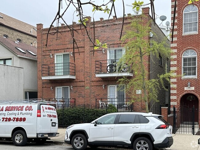 Building Photo - 1456 W Cortez St