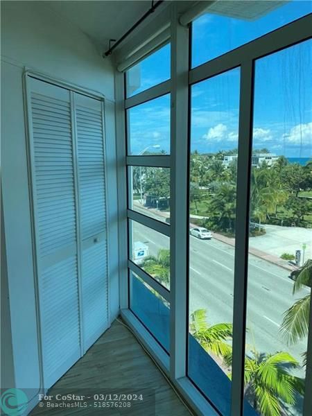 Building Photo - 7600 Collins Ave