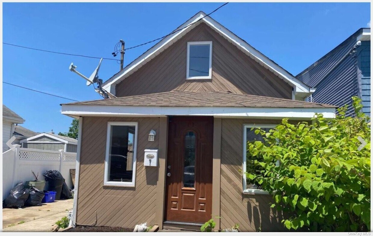 7 Washington St, Baldwin, NY 11510 House for Rent in Baldwin, NY