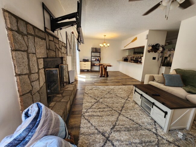 Foto del edificio - 701 Parkway Vista Dr