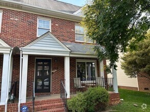 Building Photo - 1519 Lakeview Ave