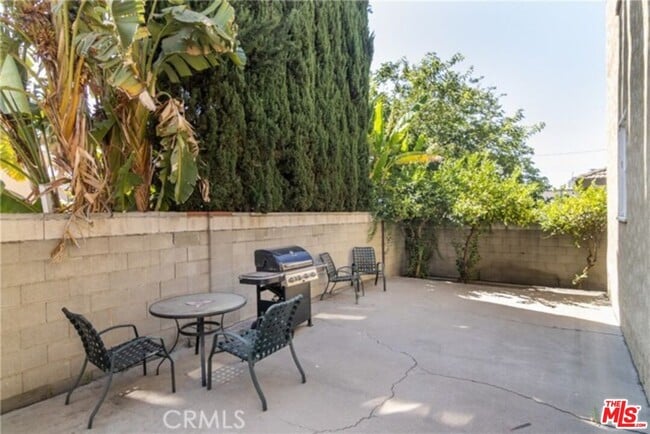 Foto del edificio - 2334 Keeler St