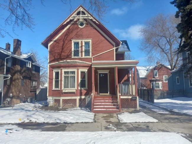 Building Photo - 1417 4th St