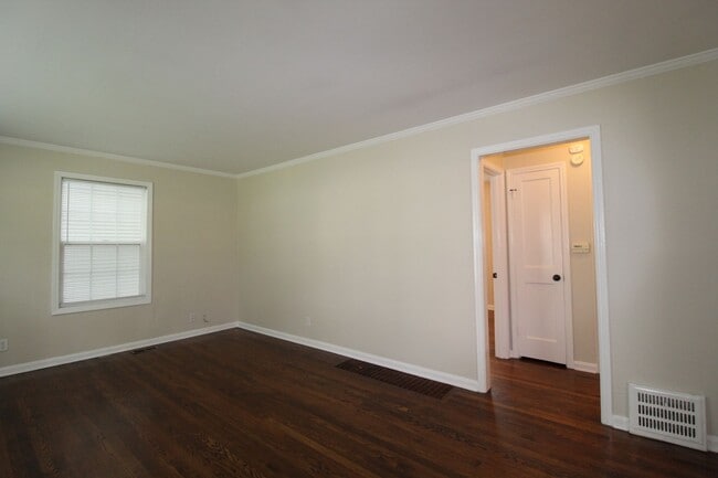Building Photo - 5321 W 50th Terrace