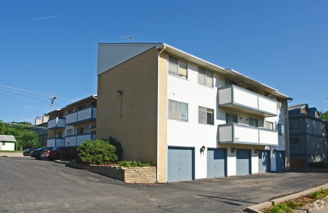 Foto del edificio - Chartwell Apartments