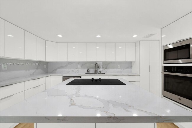 Building Photo - 1769 Wa Kee Na Dr
