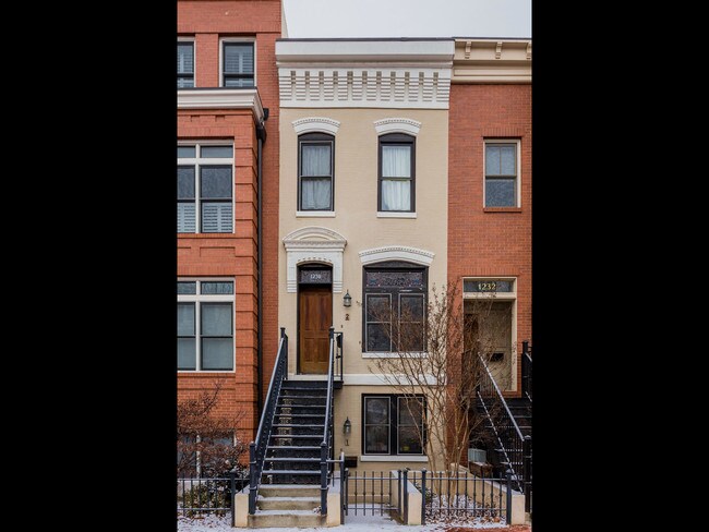 Photo - 1230 4th St NW (Washington, DC) Townhome