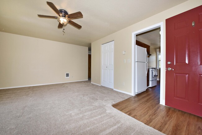 Building Photo - 12604 SE 110th Ct