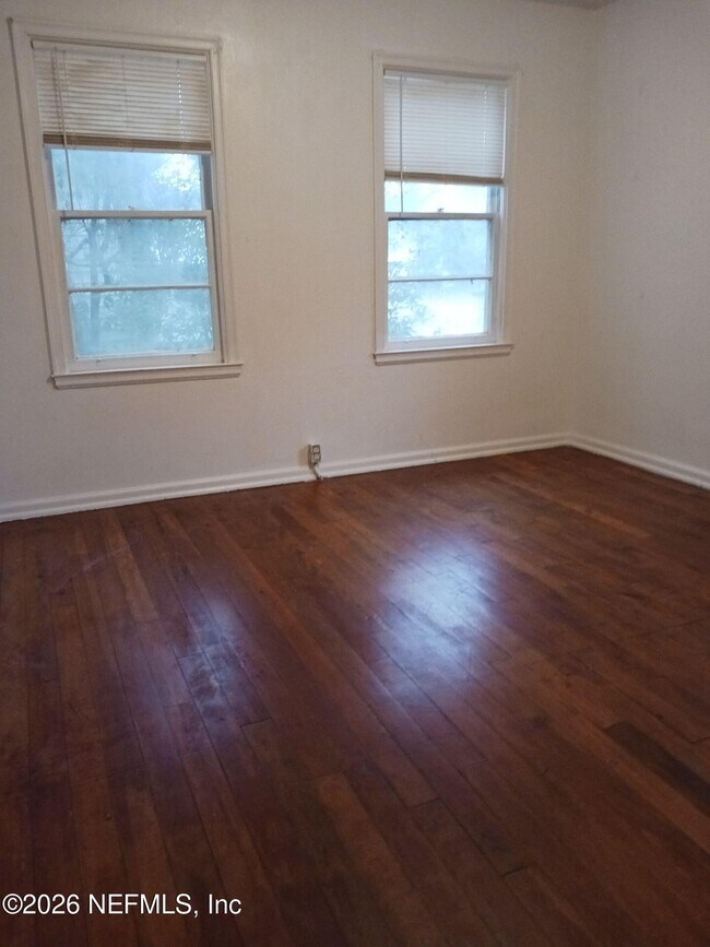 Building Photo - 1038 Bunker Hill Blvd