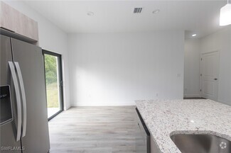 Building Photo - 6106 Pecan Ct