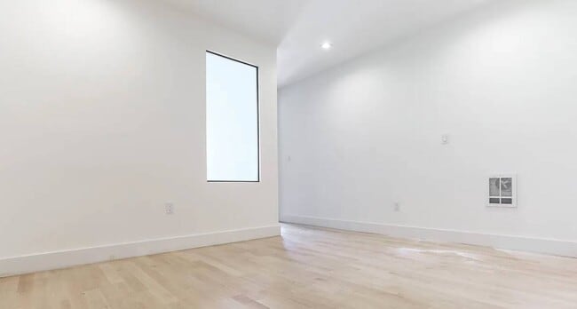 Foto del edificio - 709 Hart St