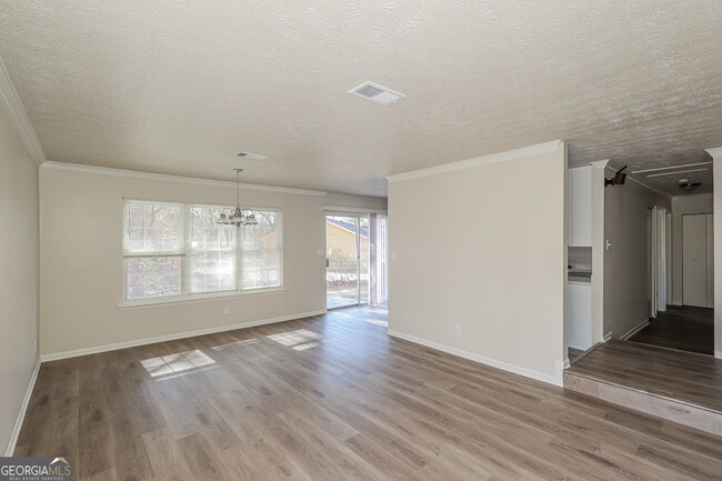 Building Photo - 295 Adena Ln W