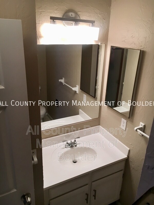 Building Photo - 6118 Habitat Dr