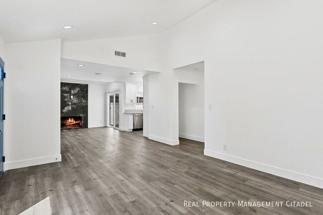 Foto del edificio - 13050-13050 1/2 Tonopah St